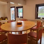 Апартаменты Gaestehaus Am Weser-radweg *