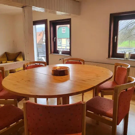 Апартаменты Gaestehaus Am Weser-radweg *